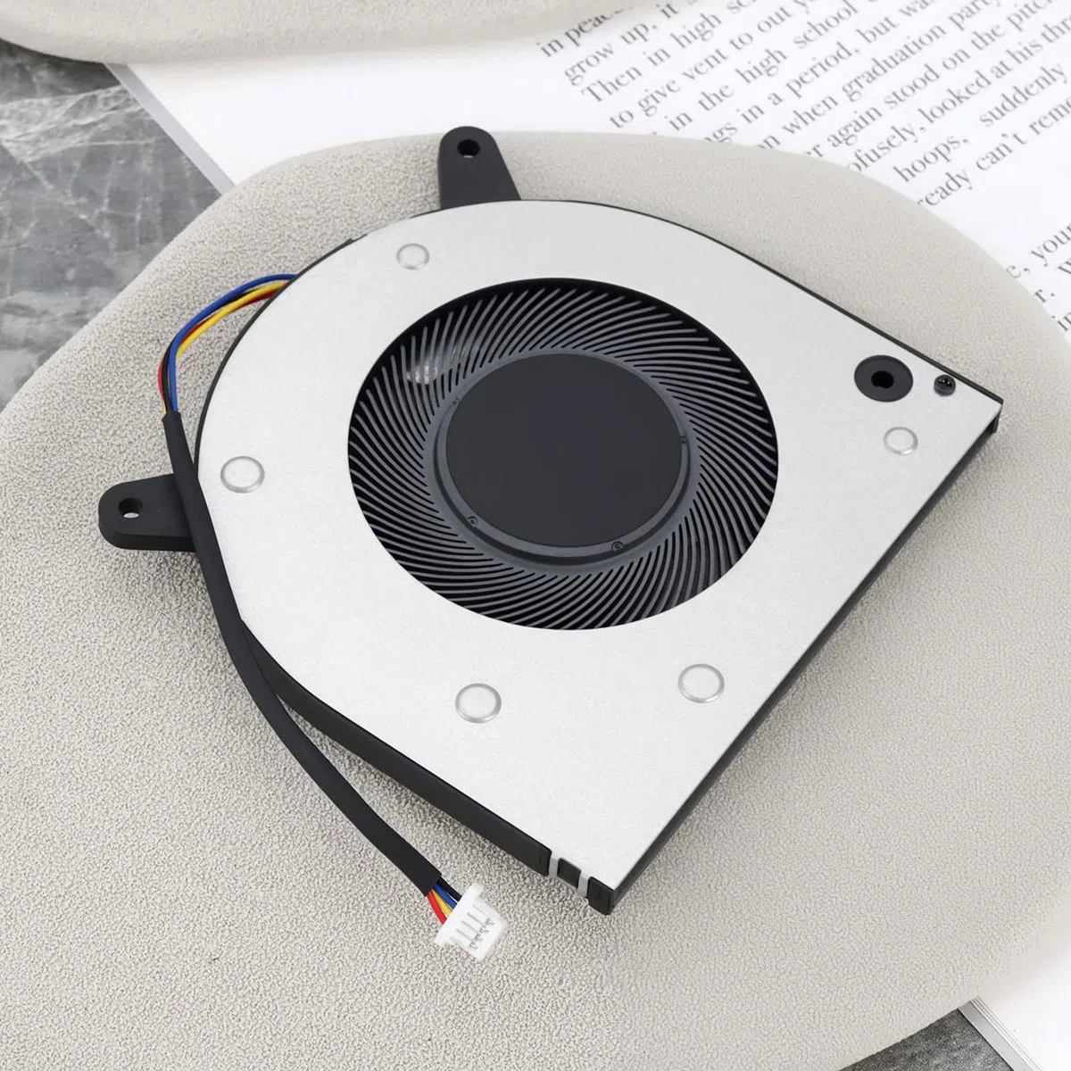 Create idea 1Pc DC5V 0.50A 4-Pin CPU Laptop Ventola di Raffreddamento Del Computer Portatile Radiatore Compatibile con LGA 1155 Socket H2 BF07505H05FP Notebook Dissipatore Parte