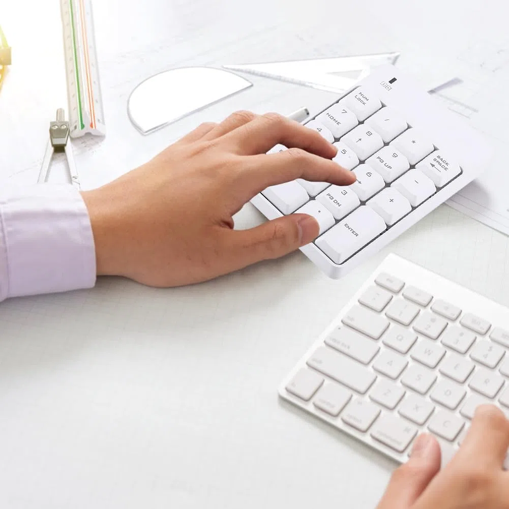 Tastiera Numerica, Numpad Tastierino Numerico 18 Tasti Wireless Numeric Keypad Numeriche Tastiere Numero Sottile con Ricevitore USB Portatile Laptop Notebook Senza Fili Estensione per Contabilità