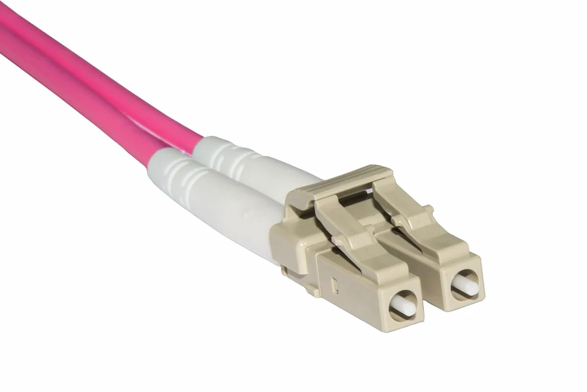 LINK LKLCLC4520 cavo fibra ottica multimodale LSZH duplex OM4 50/125 connettori LC-LC lunghezza 20 mt. colore viola per connessioni ad alta velocità e trasferimento dati fino a 100 gigabit ethernet