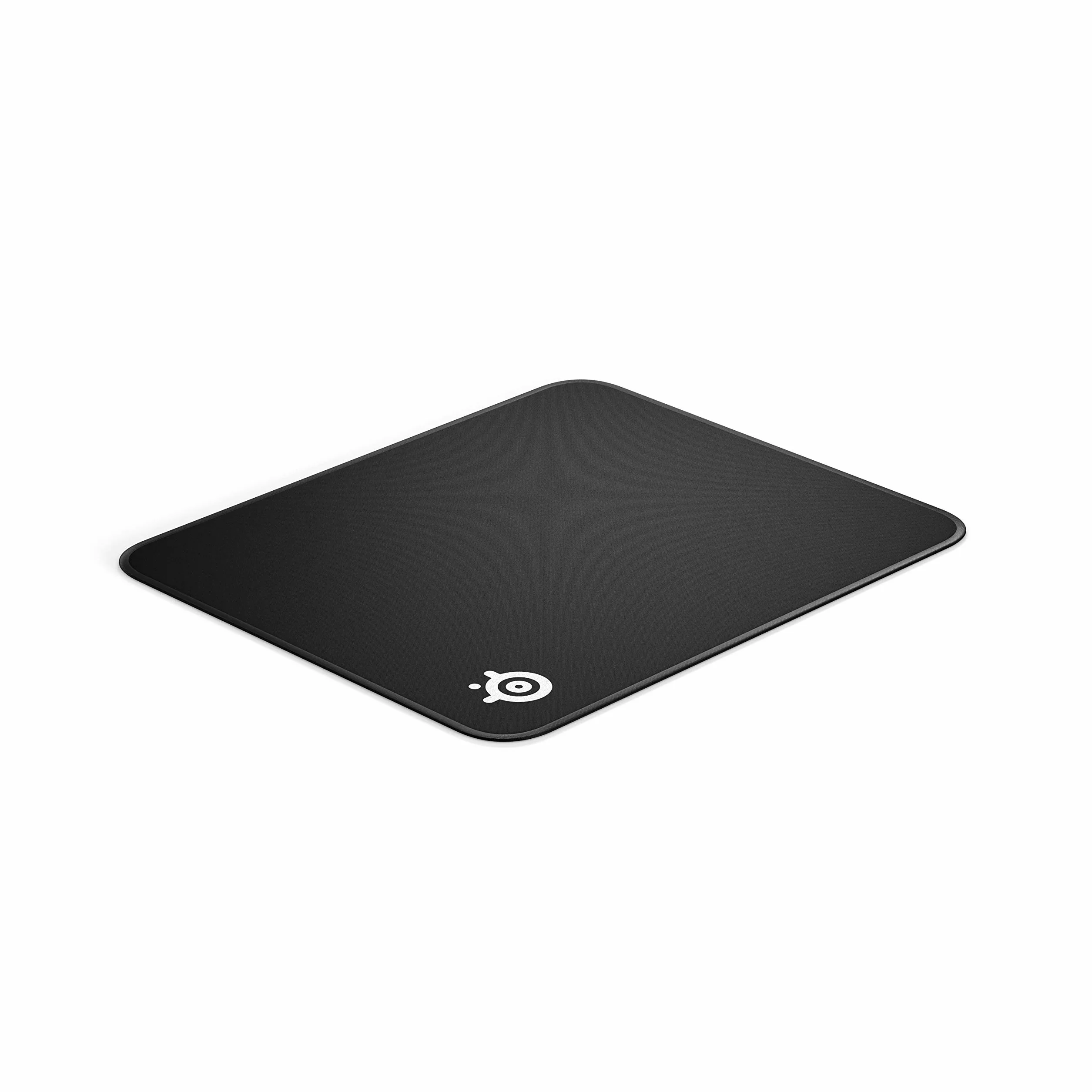 SteelSeries QcK Edge Mouse pad da gioco in tessuto, Bordi con impunturatura antisfilacciamento, Ottimizzato per sensori di gioco, Dimensioni M (320mm x 270mm x 2mm)