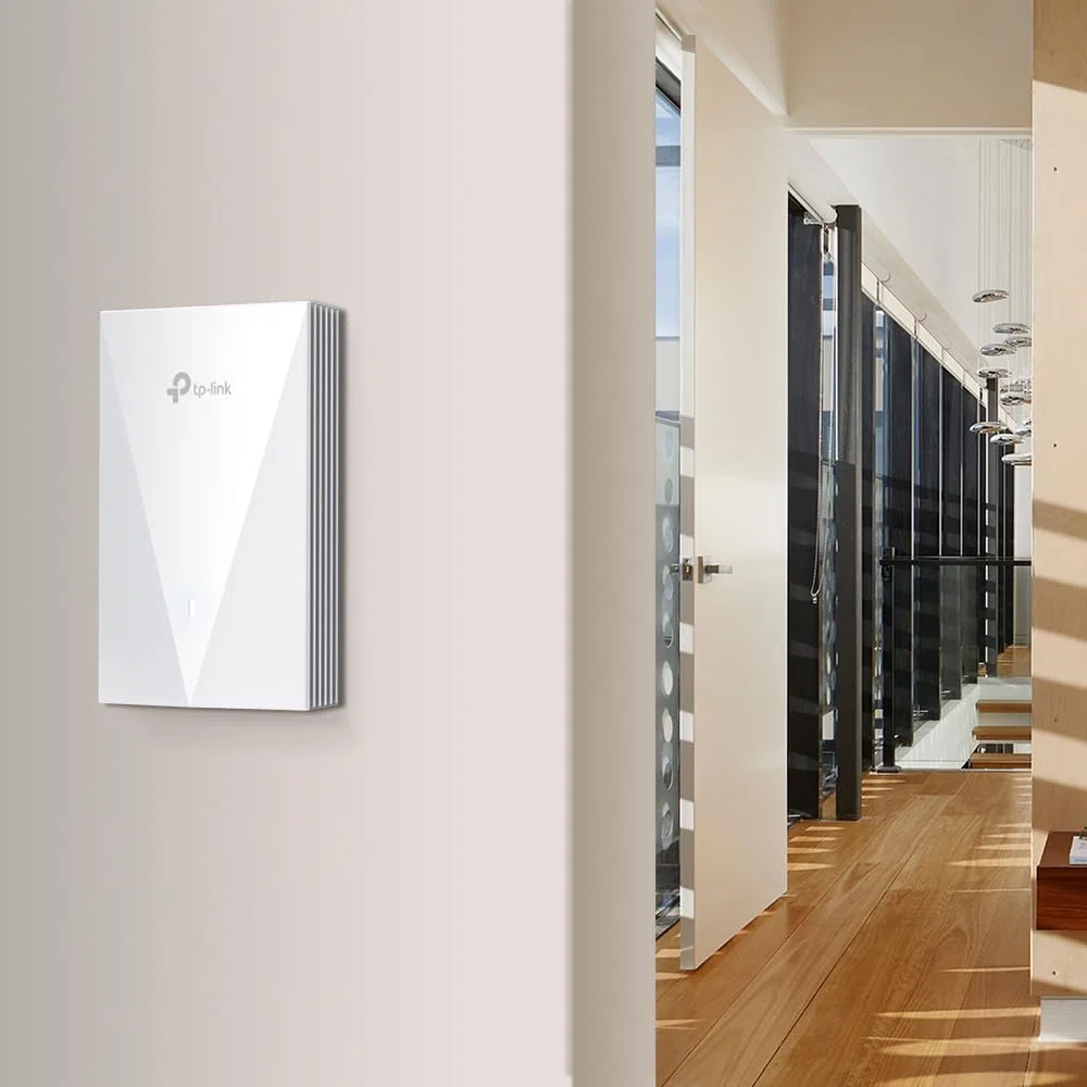 TP-Link Access Point EAP655-Wall WiFi 6, punti di accesso wireless AX3000, 1 porta PoE+ Supporto passivo Gigabit PoE+, Omada Mesh, facile da montare a parete, software controller EAP gratuito