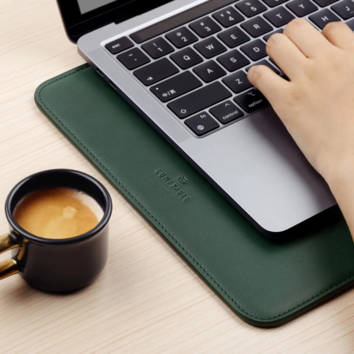 Comfyable custodia laptop 13 pollici compatibile con MacBook Air 13 M5 2026 A3449 M4 M3 M2 M1, MacBook Pro 13 2022-2016, MacBook Neo A18, sleeve MacBook slim in similpelle, Verde Sequoia