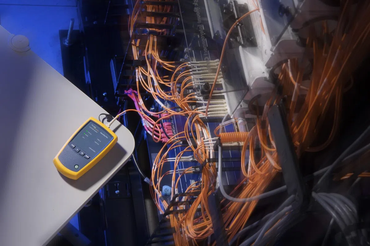 Fluke Networks FTK1000 - Dispositivo di controllo in fibra ottica