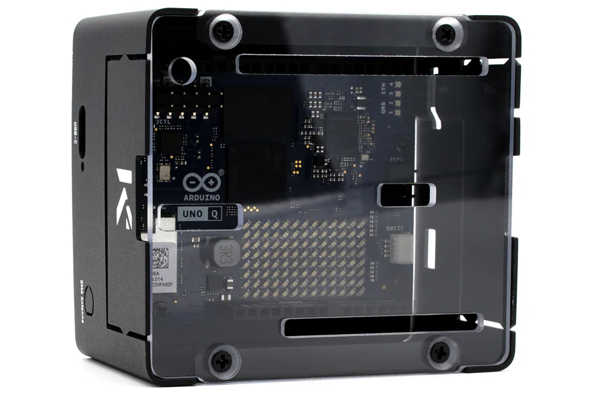 KKSB Custodia per Arduino Uno Q – Custodia alta in alluminio e acciaio con coperchio in policarbonato trasparente