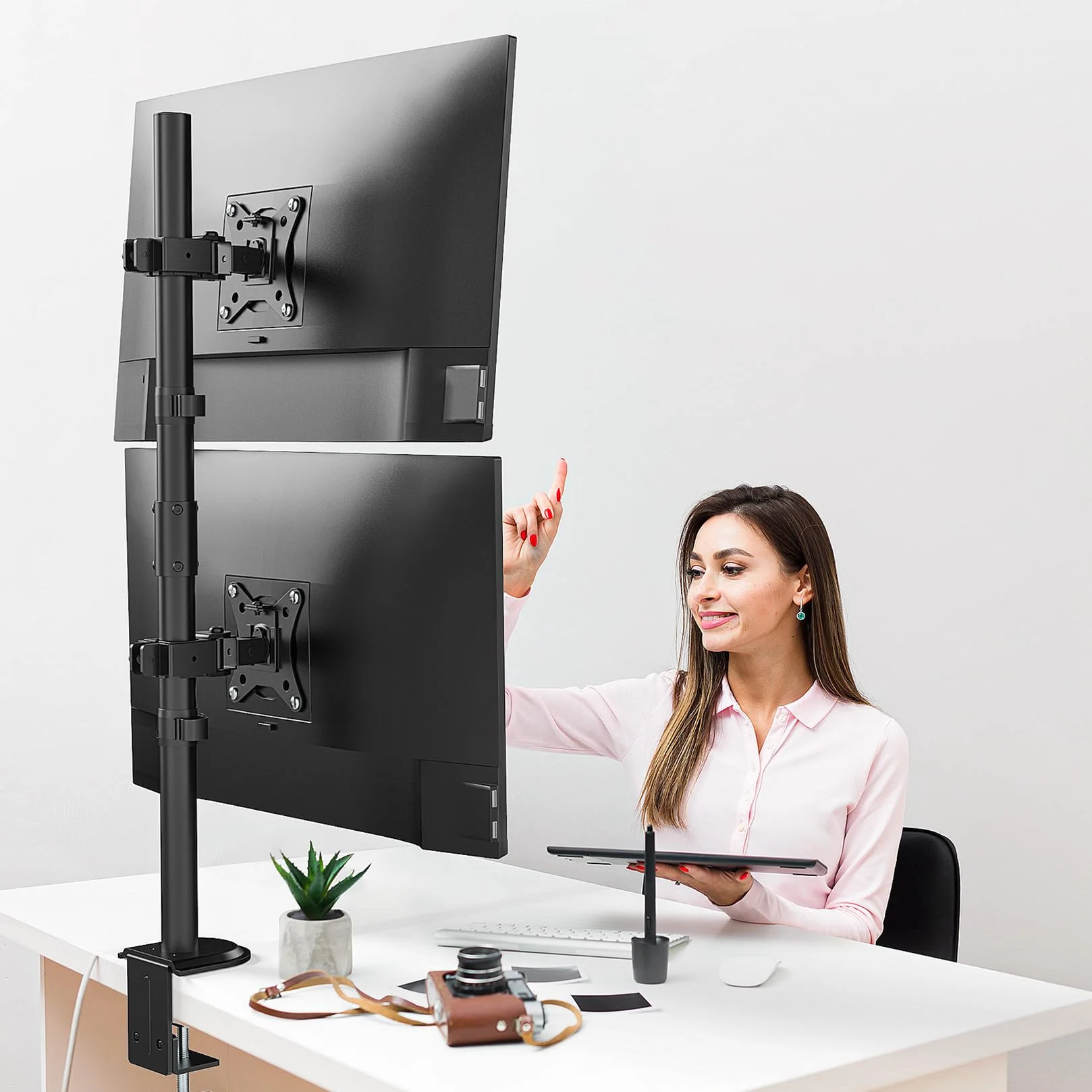 PUTORSEN Supporto per Doppio Monitor Verticale per Monitor LCD LED da 17 a 32 Pollici, Carico Massimo 9kg, 2 Modalità di Installazione