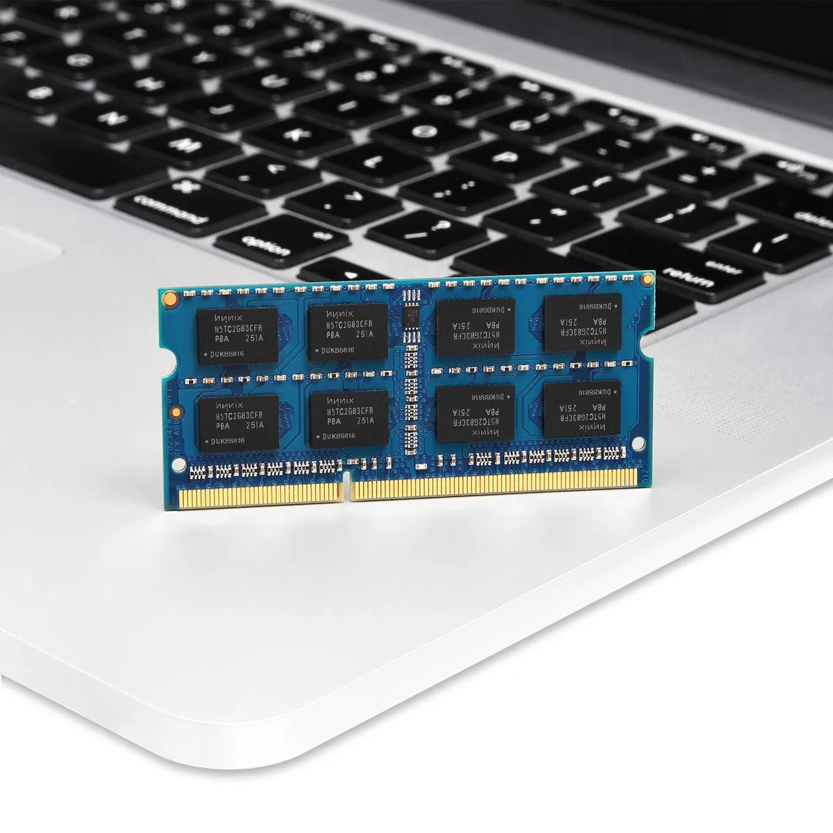 Motoeagle DDR3 1066MHz 4GB 2Rx8 PC3 8500 8500S SODIMM 8GB Kit (2x4GB) Unbuffered Non-ECC 1.5V CL7 204-Pin Memoria Laptop