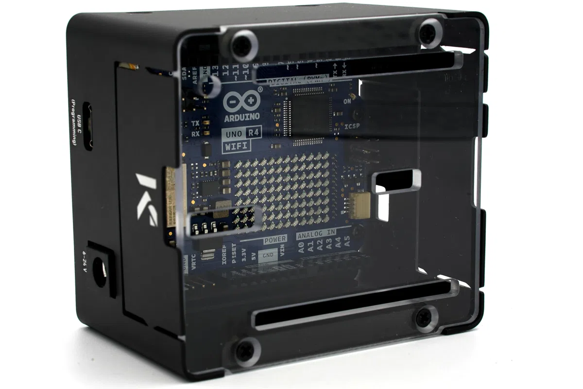 KKSB Project Case per Arduino UNO R4 | Compatibile con UNO R4 Minima e UNO R4 WiFi | Spazio per Ethernet HAT | Copertura trasparente | Custodia in alluminio resistente con base in acciaio