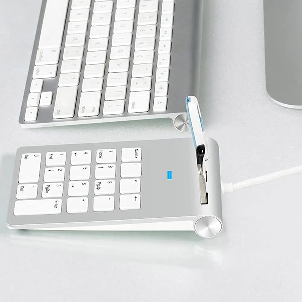 Mini Tastiera Numerica Tastiera 18 Tastierino Numerico Tastierino Numerico Tastierino Numerico con 3 Porte Hub USB per PC Desktop Portatile